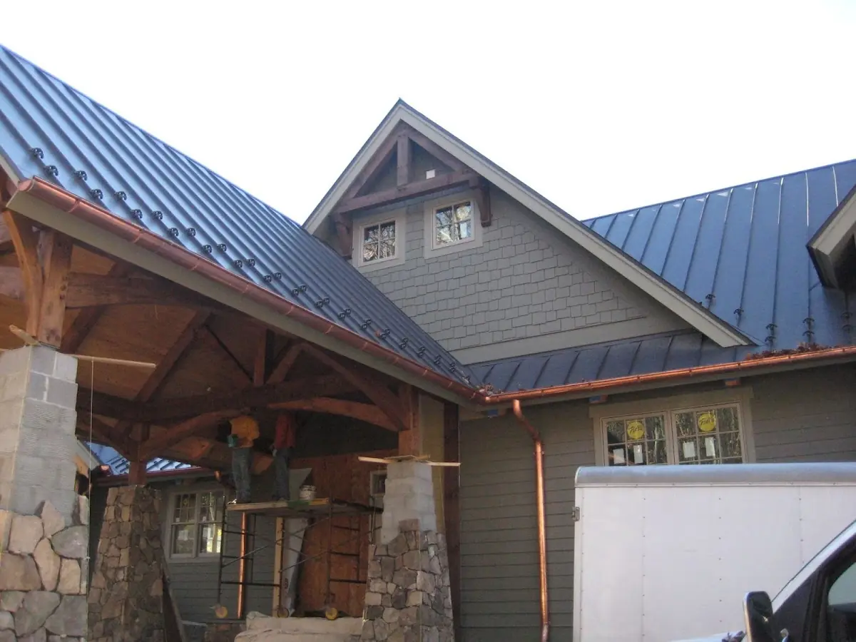 Craftsman Roofing team delivering quality roofing work in Evansville